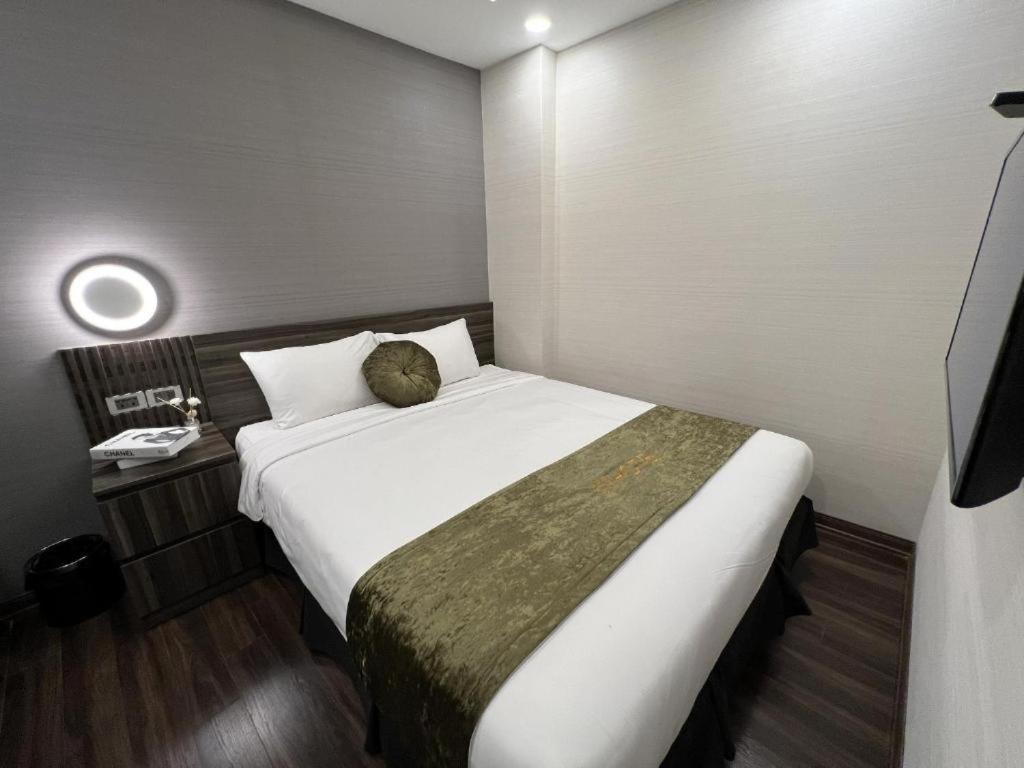 3T Hotel 41 Nguyen Thai Hoc- By Bay Luxury Hanoi Dış mekan fotoğraf